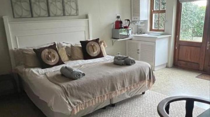 Bakenhof Winelands Lodge