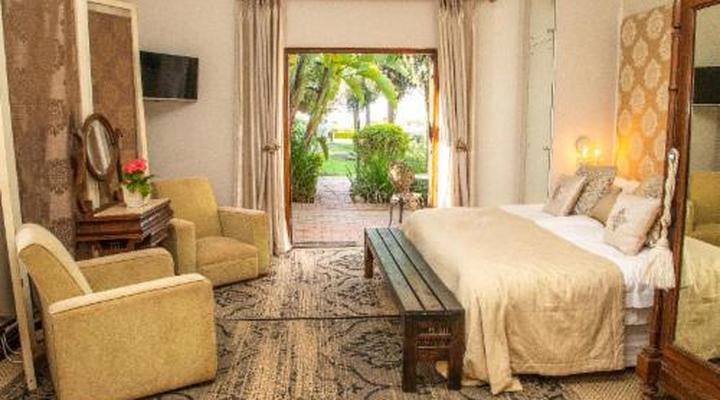 Bakenhof Winelands Lodge