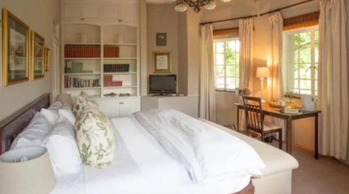 Chartwell Castle and Guest House