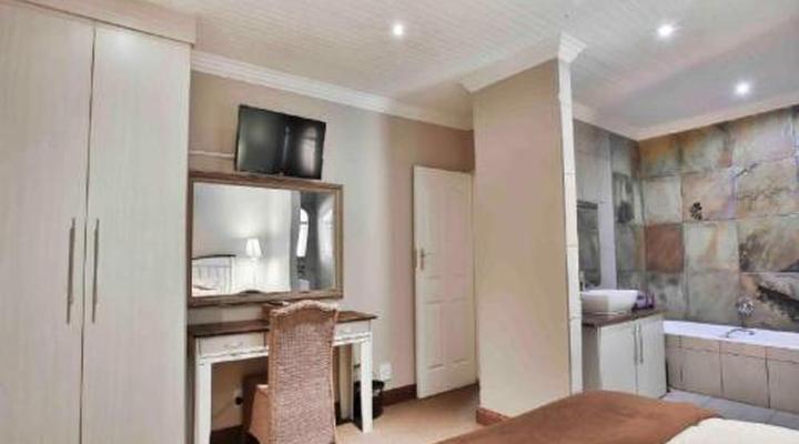 Accommodation @ Van's