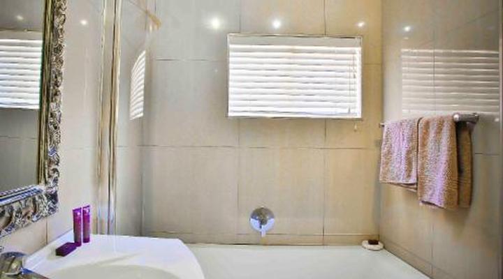 Accommodation @ Van's