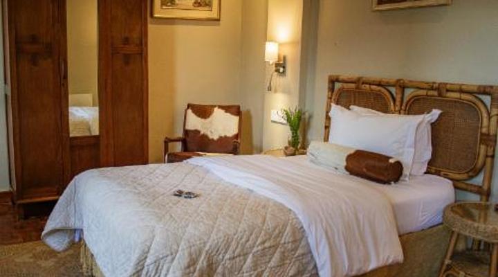 5 Seasons Guesthouse