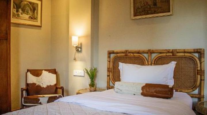 5 Seasons Guesthouse