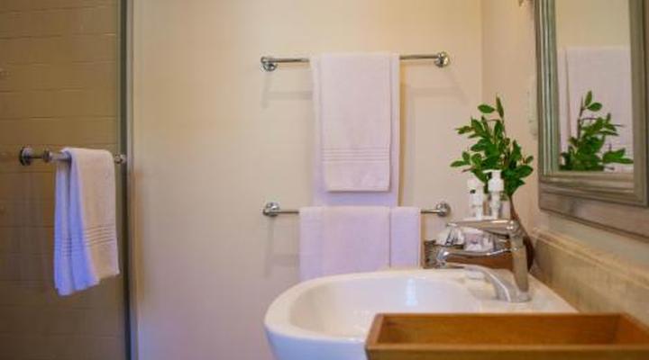 5 Seasons Guesthouse