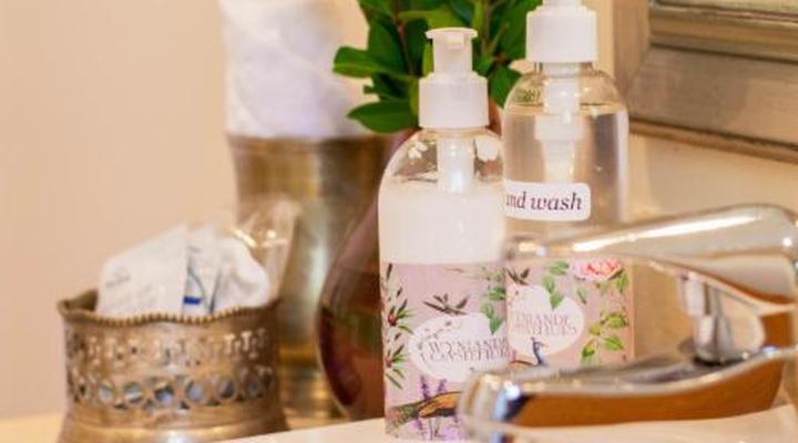 5 Seasons Guesthouse