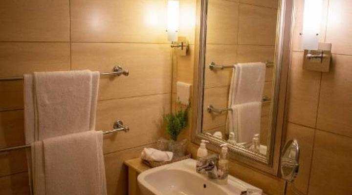 5 Seasons Guesthouse