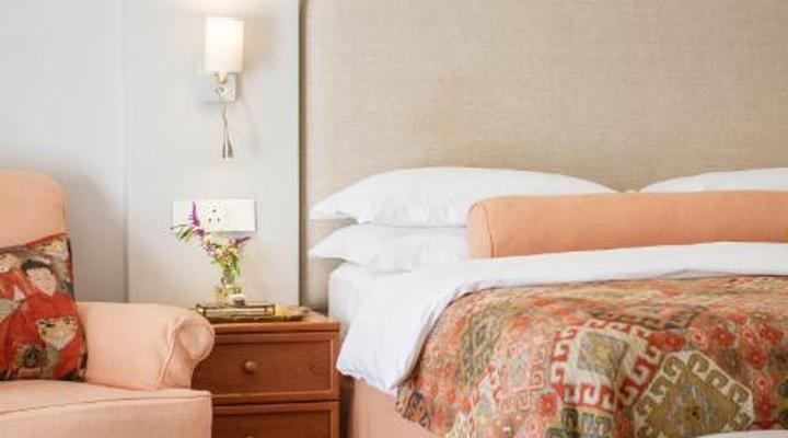 5 Seasons Guesthouse