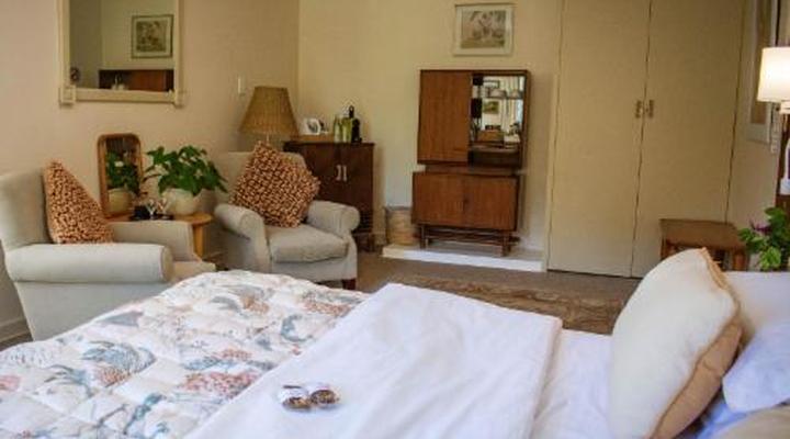 5 Seasons Guesthouse