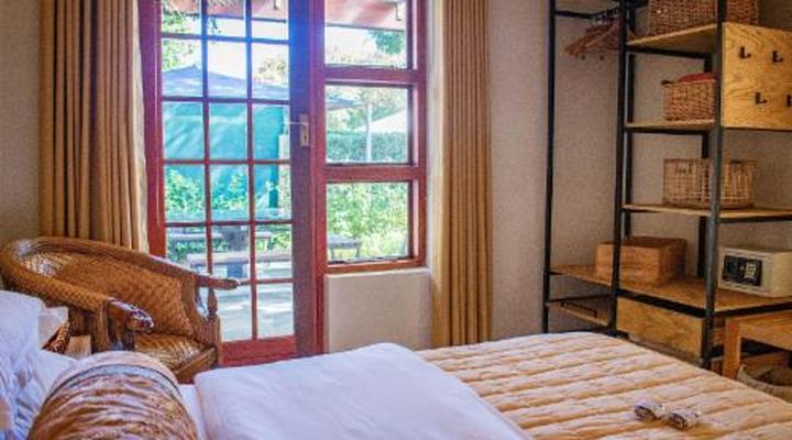 5 Seasons Guesthouse