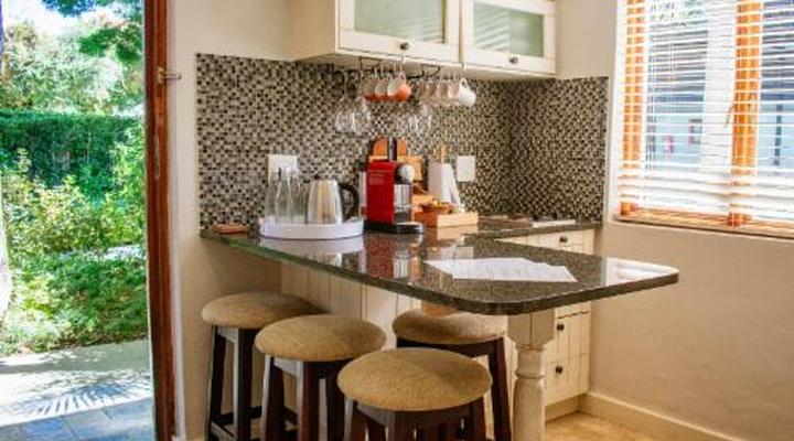 5 Seasons Guesthouse