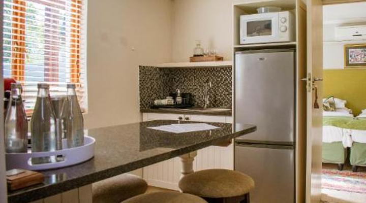 5 Seasons Guesthouse