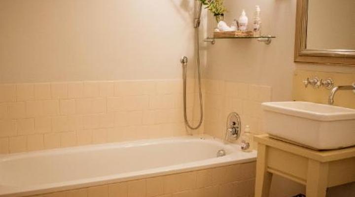 5 Seasons Guesthouse