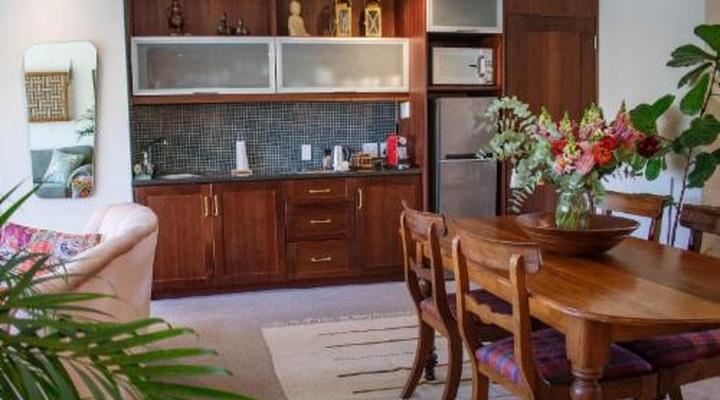 5 Seasons Guesthouse