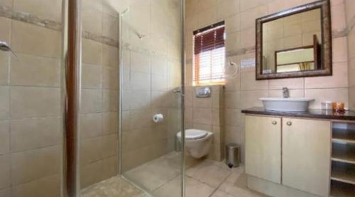 Turnberry Boutique Hotel