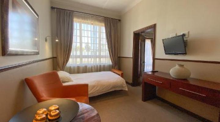 Turnberry Boutique Hotel