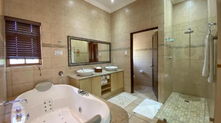 Turnberry Boutique Hotel