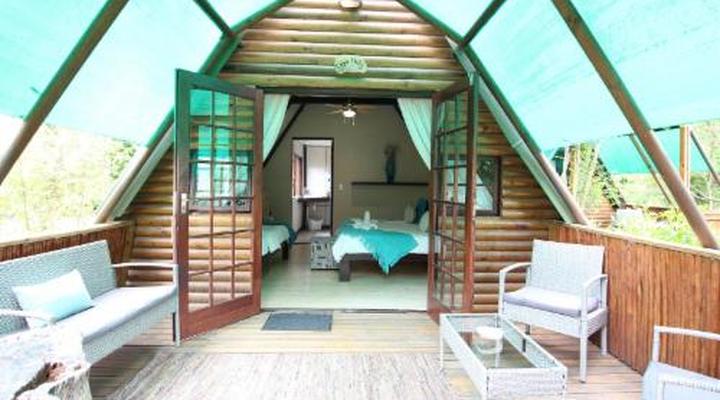 Tube 'n Axe Backpackers Lodge