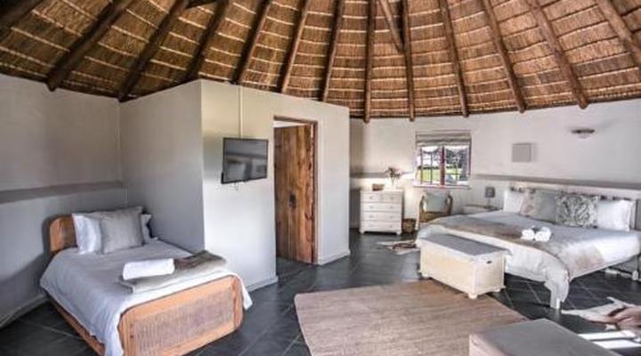 Bella Manga Country Escape