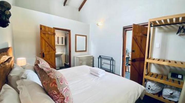 Bella Manga Country Escape