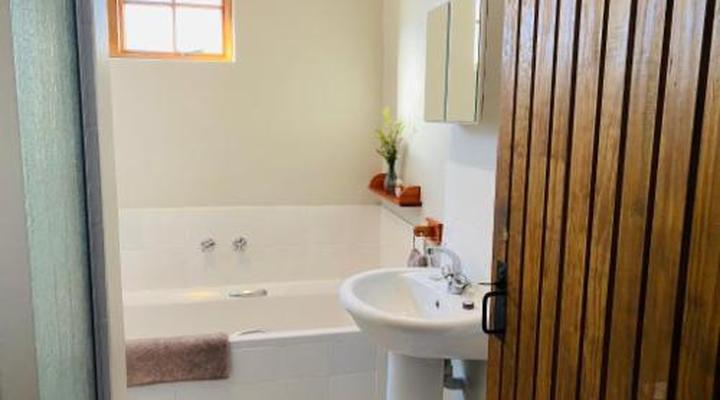 Bella Manga Country Escape