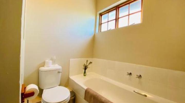 Bella Manga Country Escape