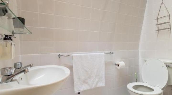 Stratfords Guest House