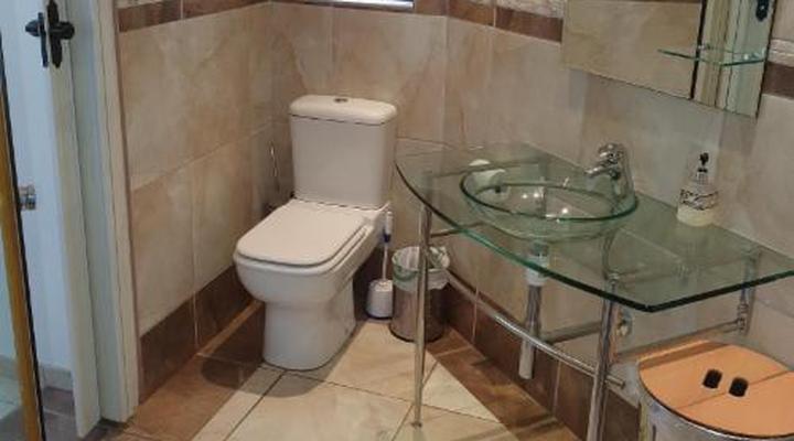 Bon à Vie B&B & Self Catering & BnB Gonubie. Full Solar System, no loadshedding