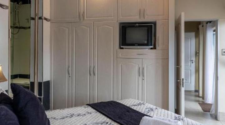 Bon à Vie B&B & Self Catering & BnB Gonubie. Full Solar System, no loadshedding