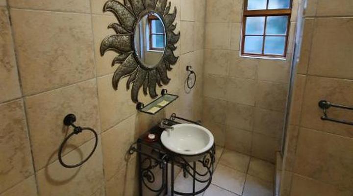 7th Street Guesthouse