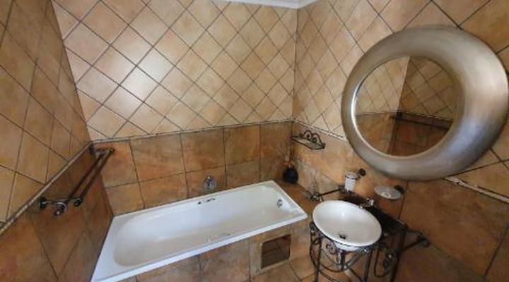 7th Street Guesthouse