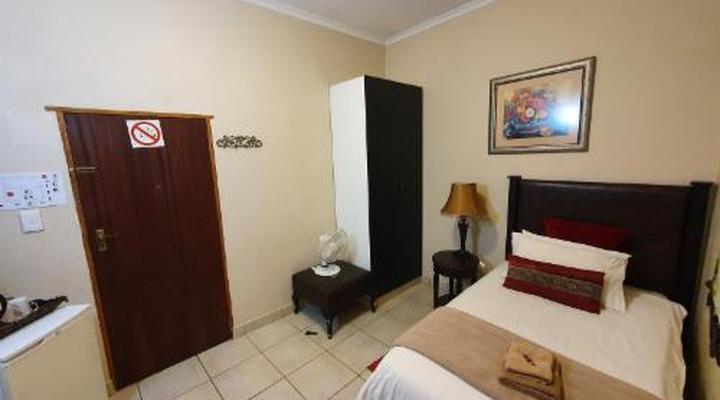 7th Street Guesthouse