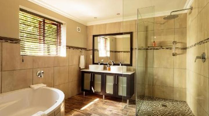 Wilderness Manor Guest House