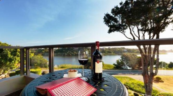 Wilderness Manor Guest House