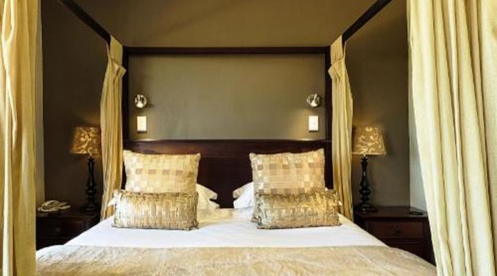 Wilderness Manor Guest House