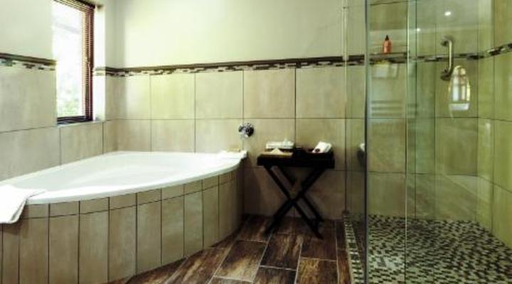 Wilderness Manor Guest House