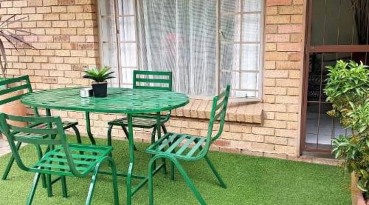 Sunshine Self-catering Guesthouse