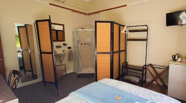 Cummings Guest House