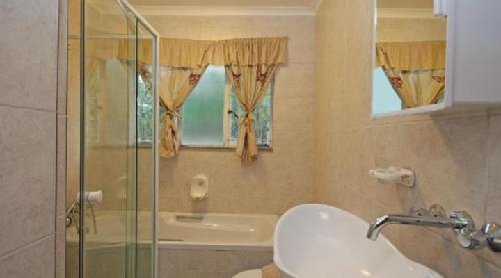 Hoopoe Haven Guest House