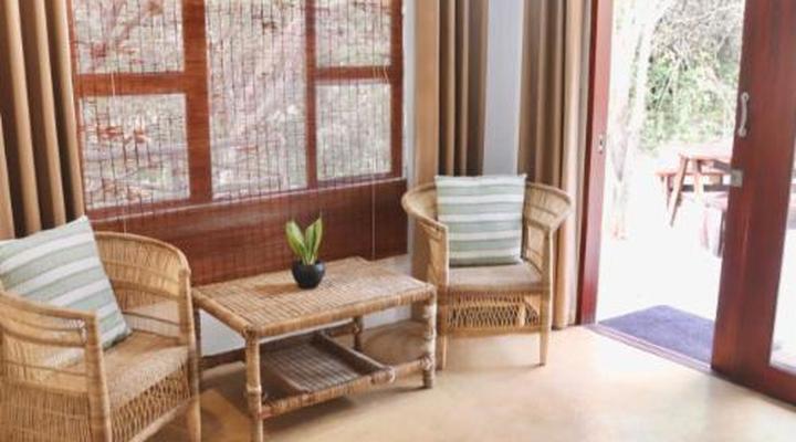 Little Bush Private Lodge