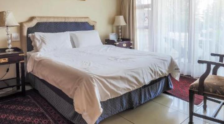 Kosmos Manor Guest House