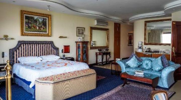 Kosmos Manor Guest House