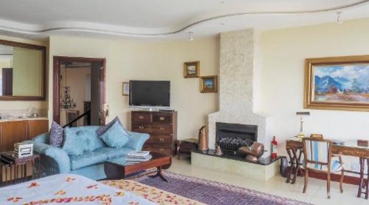 Kosmos Manor Guest House