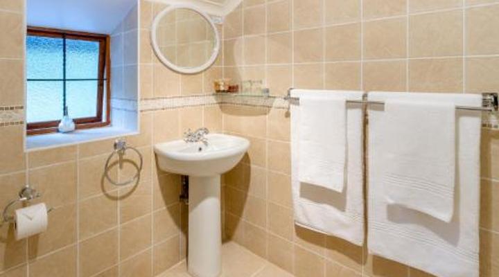 Porcupine Ridge Guest House