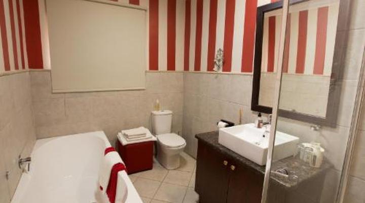 MacGregors Guesthouse