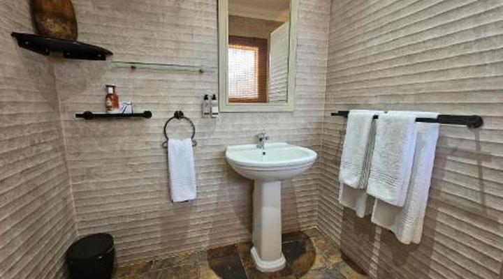 Leopard Corner Lodge