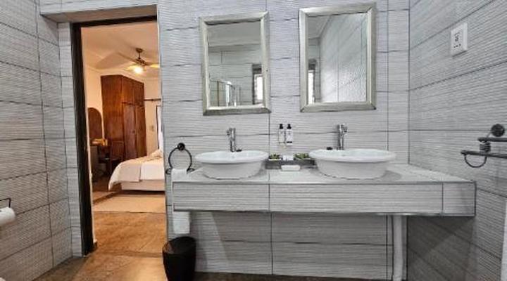 Leopard Corner Lodge