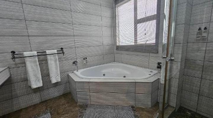 Leopard Corner Lodge