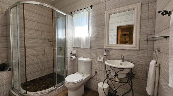 Leopard Corner Lodge