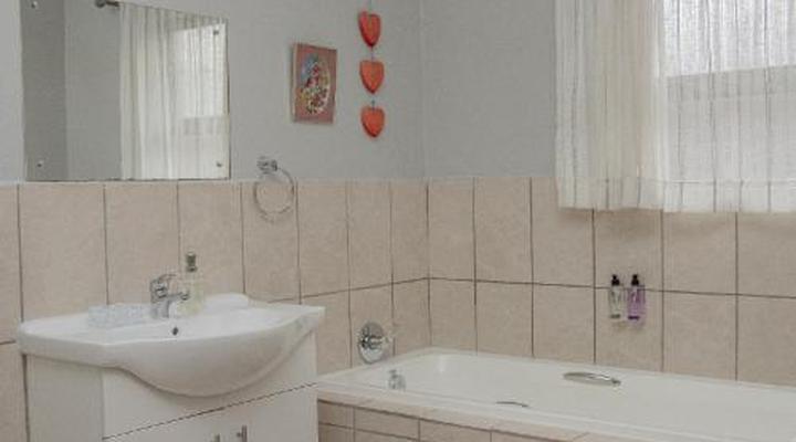 Woodpecker's Inn Guesthouse