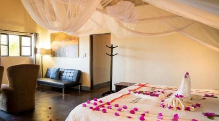 Umkumbe Safari Lodge Riverside